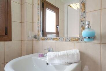 Panormos Hotel And Studios