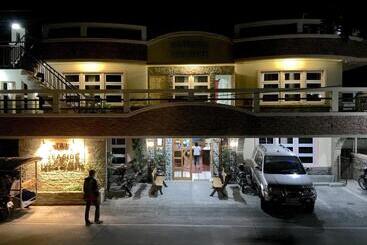 هتل Batanes Seaside Lodge & Restaurant