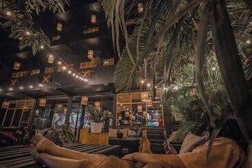 Sugar Hostel Weligama   Coliving & Coworking