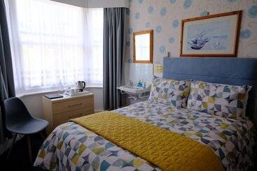 مبيت وإفطار Ainsley Court Guest House