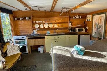 تختخواب و صبحانه The Bridge Street Historic Guest House