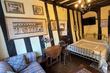 تختخواب و صبحانه The Bridge Street Historic Guest House