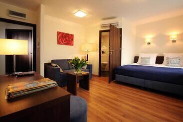 هتل Armon Residence