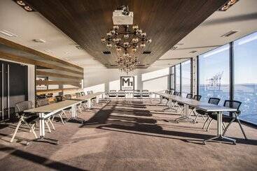 هتل M1 Club