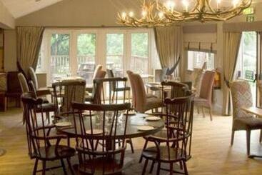 هتل The Percy Arms