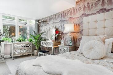 Newmarket Boutique Apartments