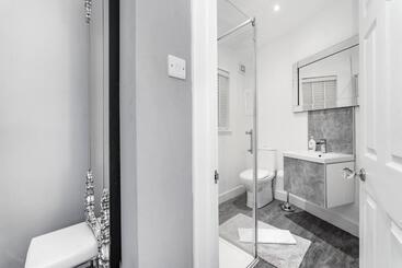 Newmarket Boutique Apartments