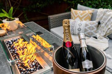 Newmarket Boutique Apartments