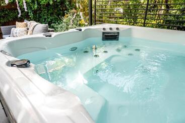 Newmarket Boutique Apartments