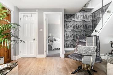 Newmarket Boutique Apartments