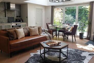 Newmarket Boutique Apartments