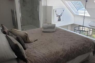 Newmarket Boutique Apartments