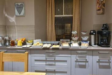 The Waverley Guest House - Inverness