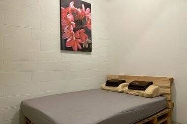 The Packer Lodge   Hostel