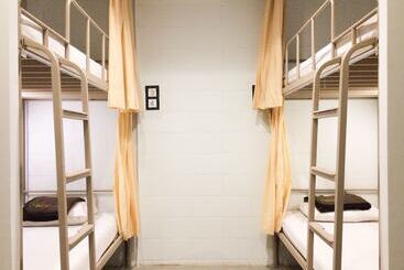 The Packer Lodge   Hostel