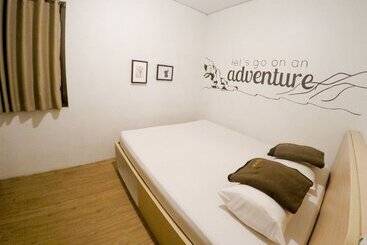 The Packer Lodge   Hostel