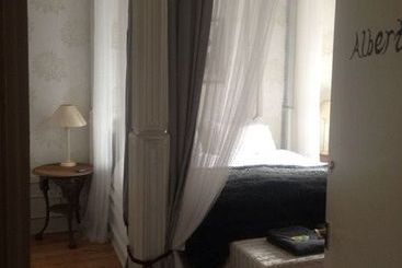 Victoria House B&b