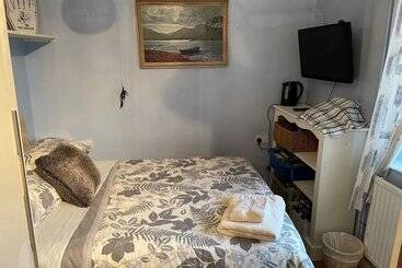 Wayside B&b