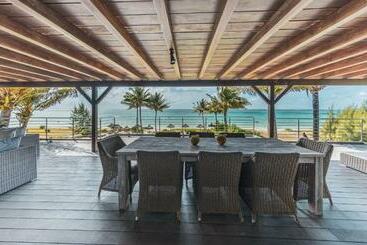 Paradise Beach By Horizon Holidays - Blue Bay