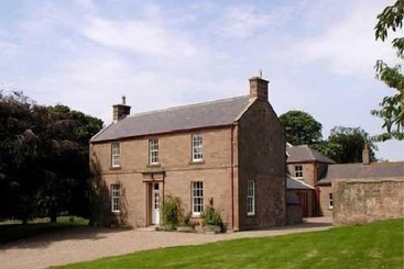 تختخواب و صبحانه East Horton Farmhouse