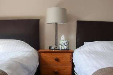 مبيت وإفطار The Waggon & Horses