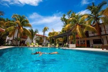 Boca Olas Resort Villas