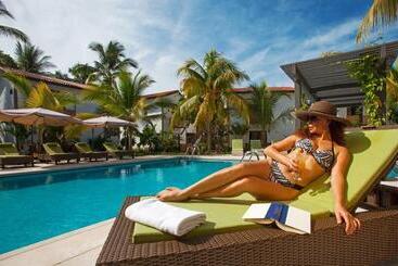 Boca Olas Resort Villas