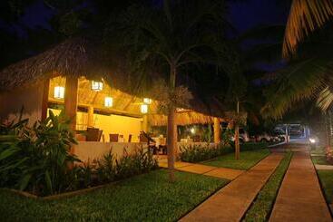 Boca Olas Resort Villas