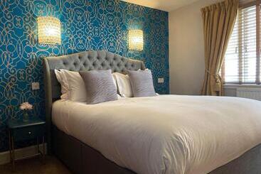 هتل Achray House Restaurant With Rooms