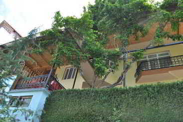 هتل Casanova Inn  Boutique
