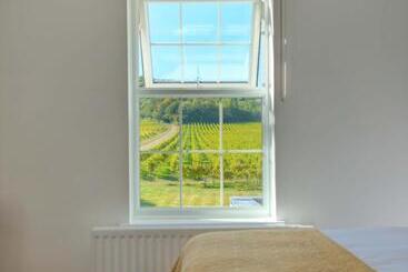 هتل Denbies Vineyard