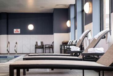 هتل Hampton Inn & Suites La Crosse Downtown