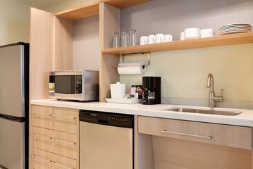 هتل Home2 Suites By Hilton Gillette