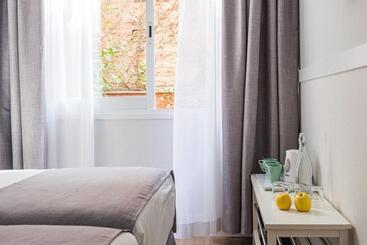 هتل Bypillow House