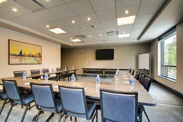 هتل Hyatt House Chicago/evanston