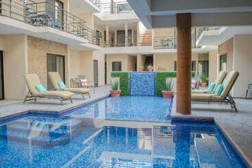 هتل Pedregal Suites   Marina And Downtown