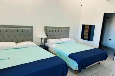 هتل Pedregal Suites Marina And Downtown
