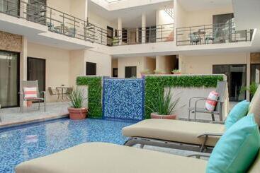 هتل Pedregal Suites   Marina And Downtown