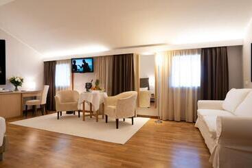 هتل Relais Golf Padova