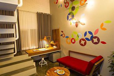 Lokal Hotel & Restaurant