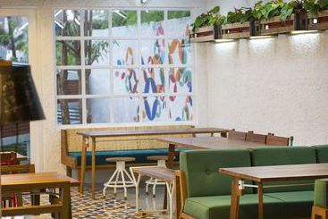 Lokal Hotel & Restaurant