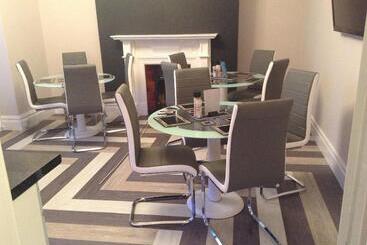 پانسیون Cassandra Guest House