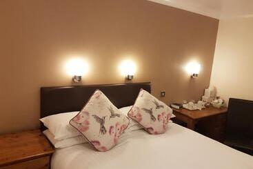 پانسیون Penryn Guest House, Ensuite Rooms, Free Parking And Free Wifi
