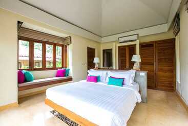 Sea Dance Resort