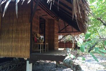 پانسیون Cashew Nut Bungalow, Ko Mook