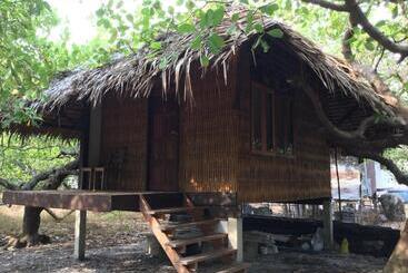 پانسیون Cashew Nut Bungalow, Ko Mook