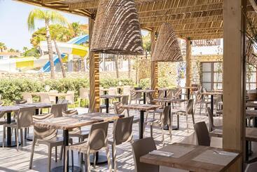 هتل Costa Lindia Blue Star   Adults Only