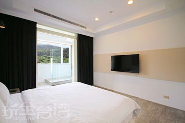 هتل House16