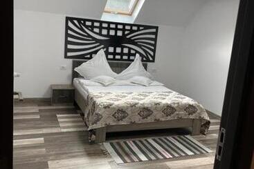 پانسیون Vila Emage