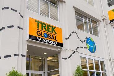 هاستل Trek Global Backpackers
